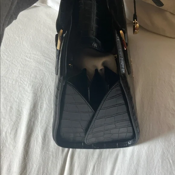 Michael Kors Black Croc-Embossed Satchel : Never Used ( not even once ) - Picture 6 of 6